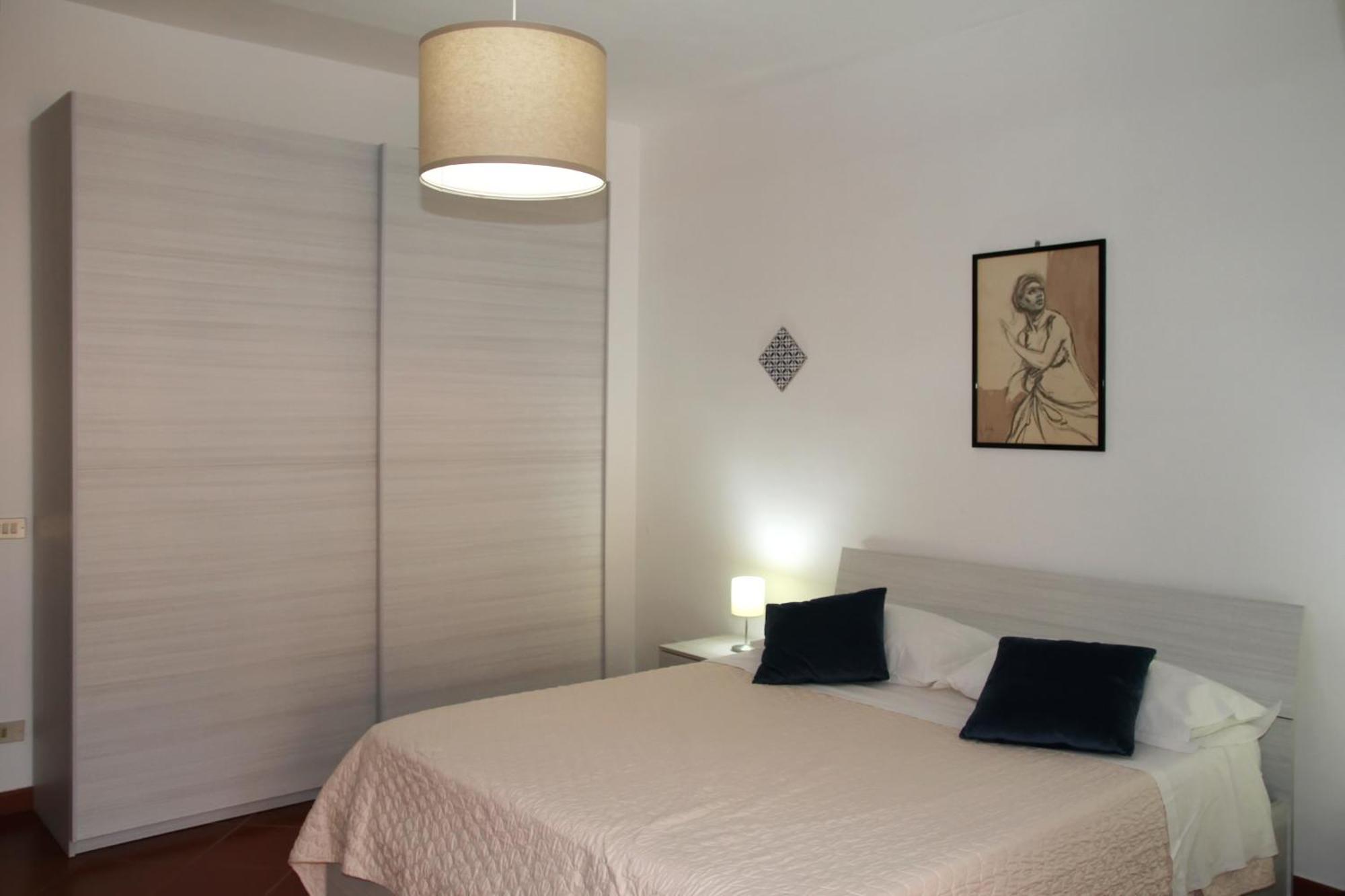 Attico Vista Mare Con Terrazza E Spa Riscaldata Santo Stefano di Camastra Exteriör bild