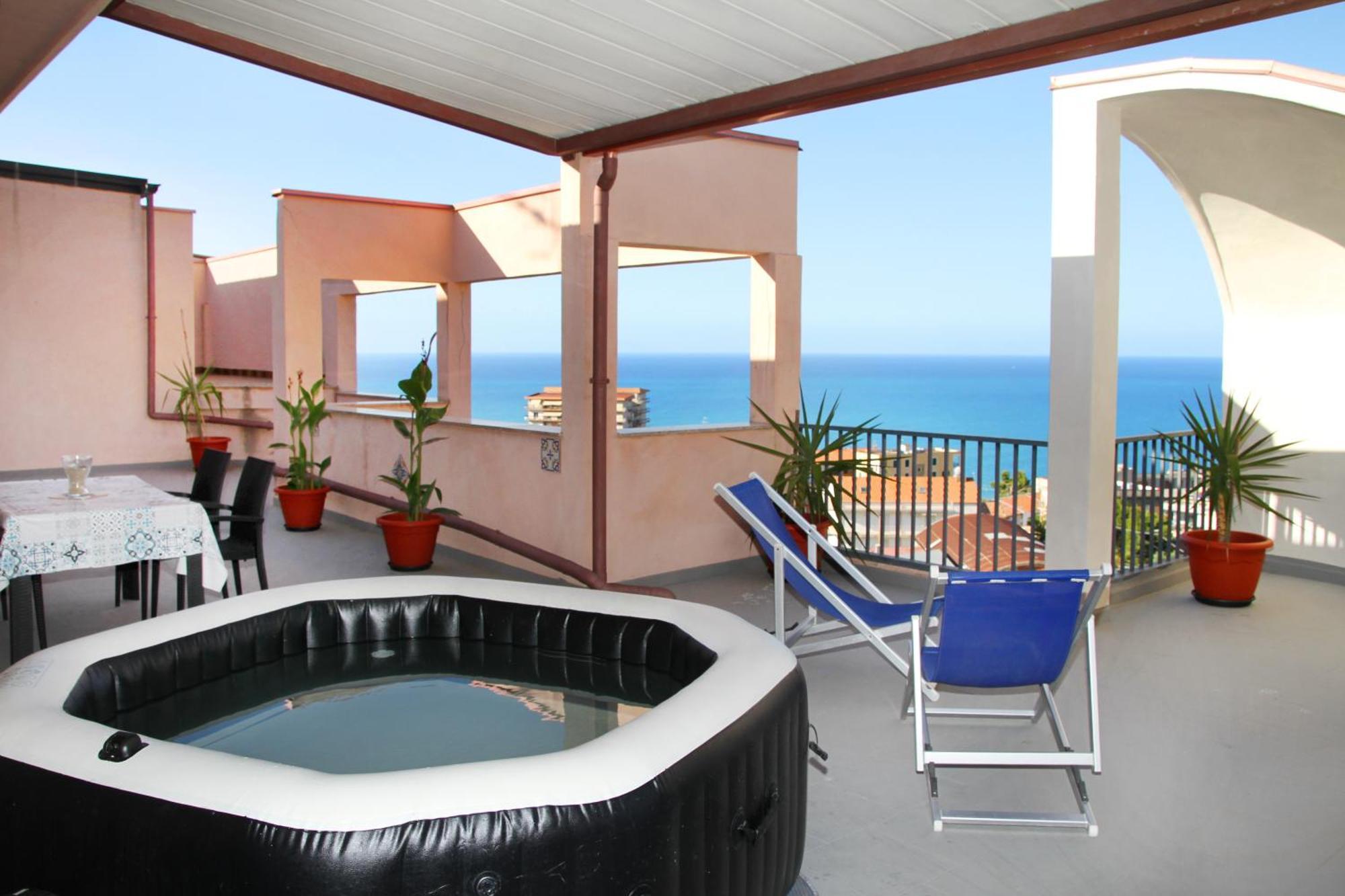 Attico Vista Mare Con Terrazza E Spa Riscaldata Santo Stefano di Camastra Exteriör bild